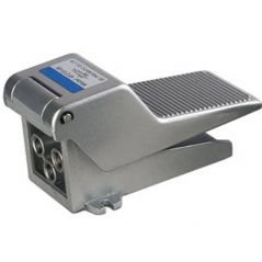 4F210-08 1-4 52 PNOMATIK PEDAL VALF.jpg